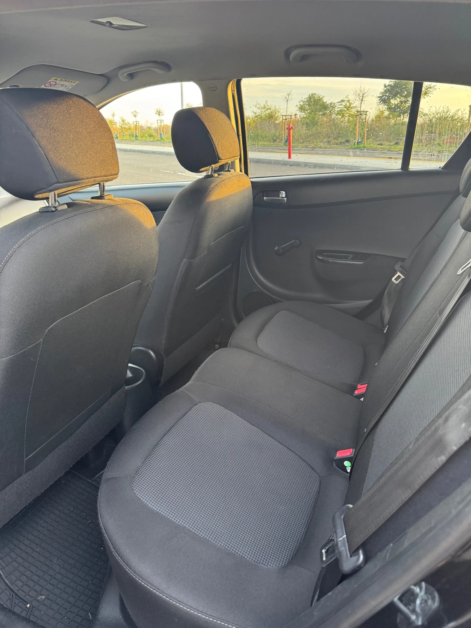 Hyundai I20 1.2, снимка 10 - Автомобили и джипове - 56749593