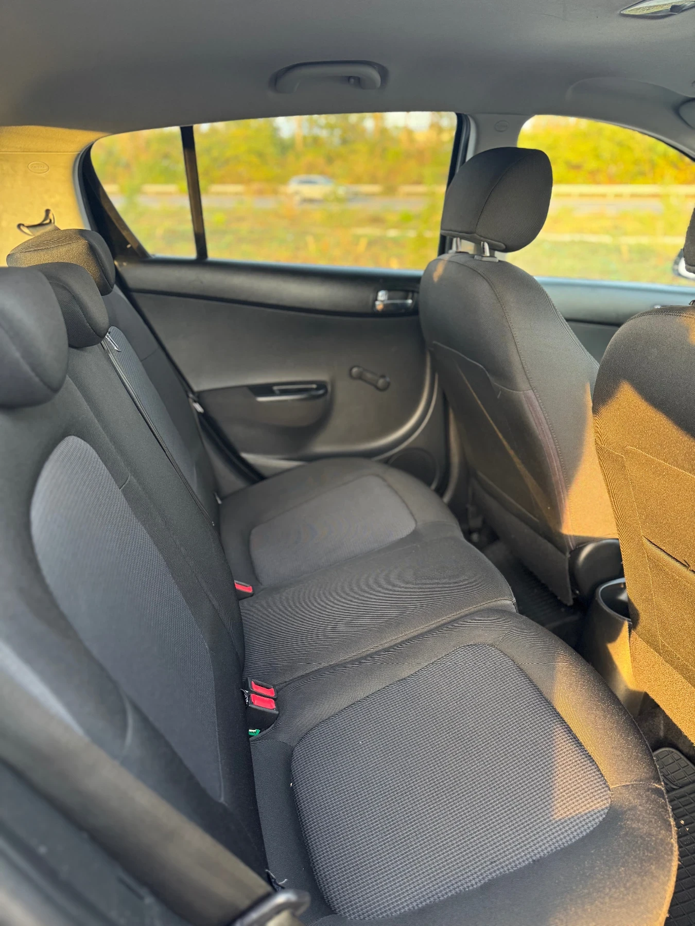 Hyundai I20 1.2, снимка 9 - Автомобили и джипове - 56749593