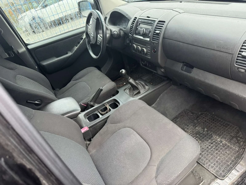 Nissan Navara 2.5DCI, снимка 7 - Автомобили и джипове - 47872450