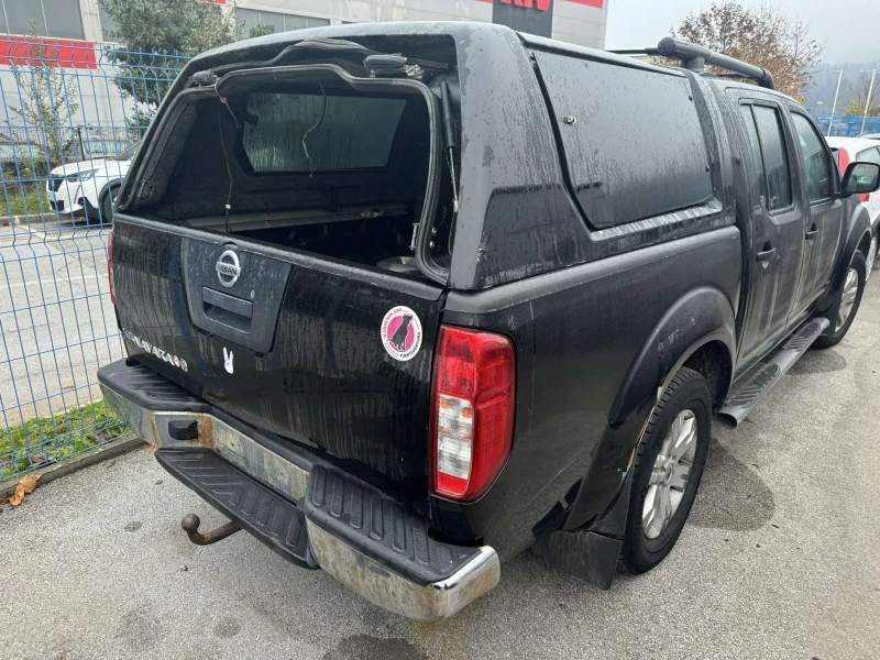 Nissan Navara 2.5DCI, снимка 5 - Автомобили и джипове - 47872450