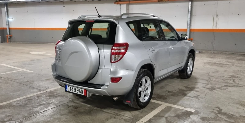 Toyota Rav4 2.0i Facelift 4x4, снимка 4 - Автомобили и джипове - 49410863