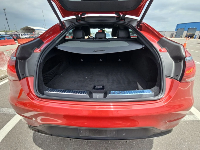 Mercedes-Benz GLC 300 4MATIC* Coupe* AMG* Night-pck* Burmester* Дигитал*, снимка 14 - Автомобили и джипове - 52317924