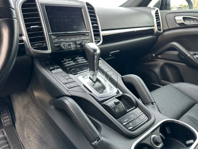 Porsche Cayenne 3.0TDI ЛИЗИНГ, снимка 11 - Автомобили и джипове - 52656729