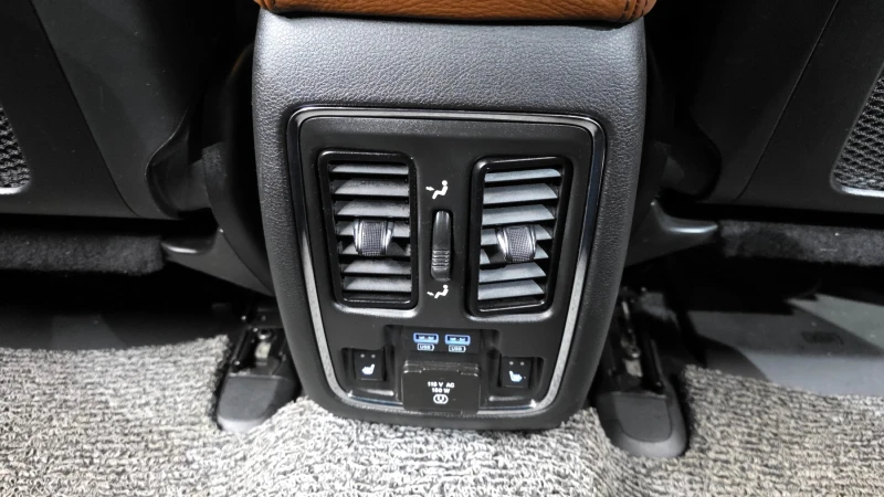 Jeep Grand cherokee 3.6 SUMMIT WK2 autogeorge.com, снимка 17 - Автомобили и джипове - 52799755