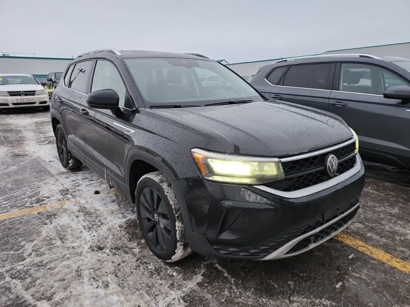 VW Taos * COMFORTLINE * CARFAX * БЕЗ ПЪРВОНАЧАЛНА ВНОСКА, снимка 2 - Автомобили и джипове - 52929599