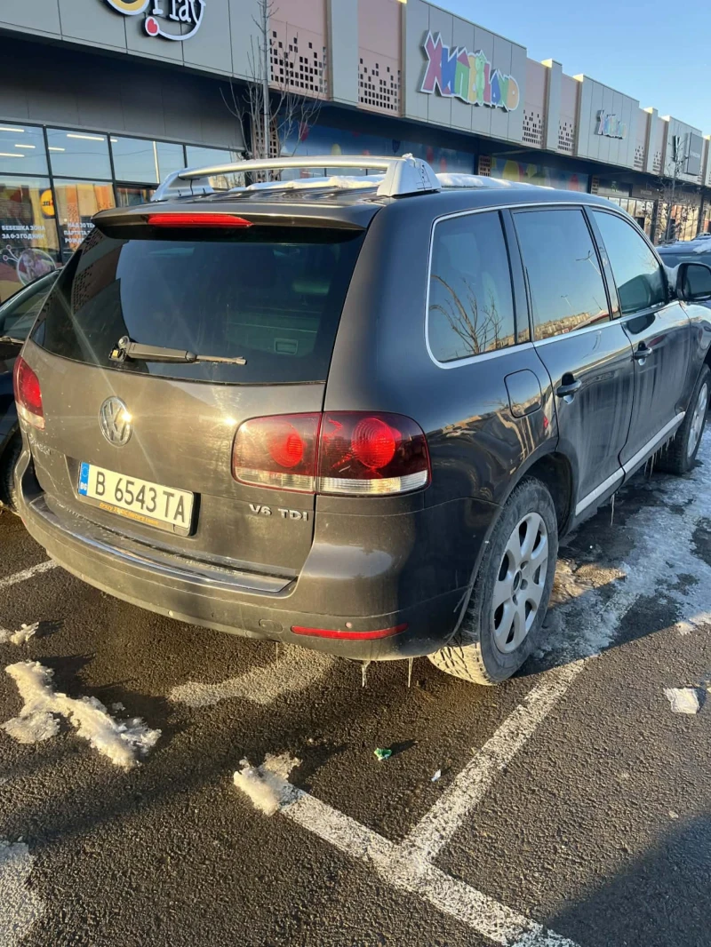 VW Touareg, снимка 2 - Автомобили и джипове - 53086863