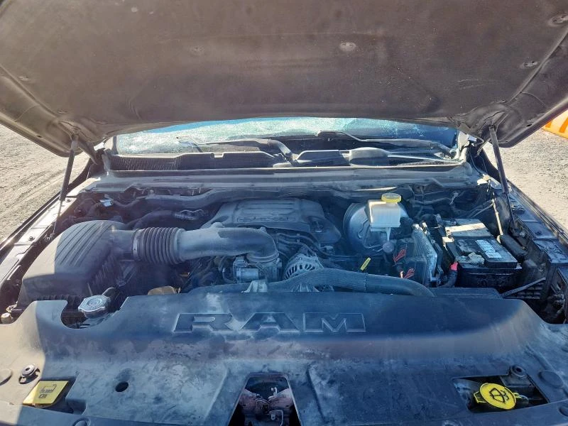 Dodge RAM 1500 5.7L 8 Rear-wheel drive, снимка 12 - Автомобили и джипове - 53803559