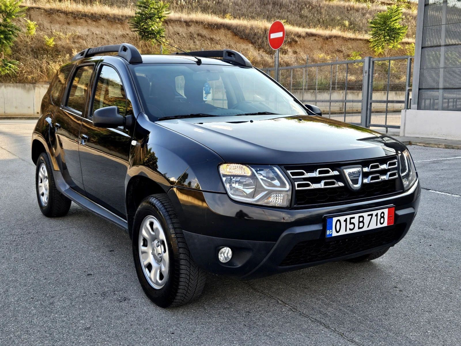 Dacia Duster 1.6 4x4 105 ФЕЙСЛИФТ - изображение 2