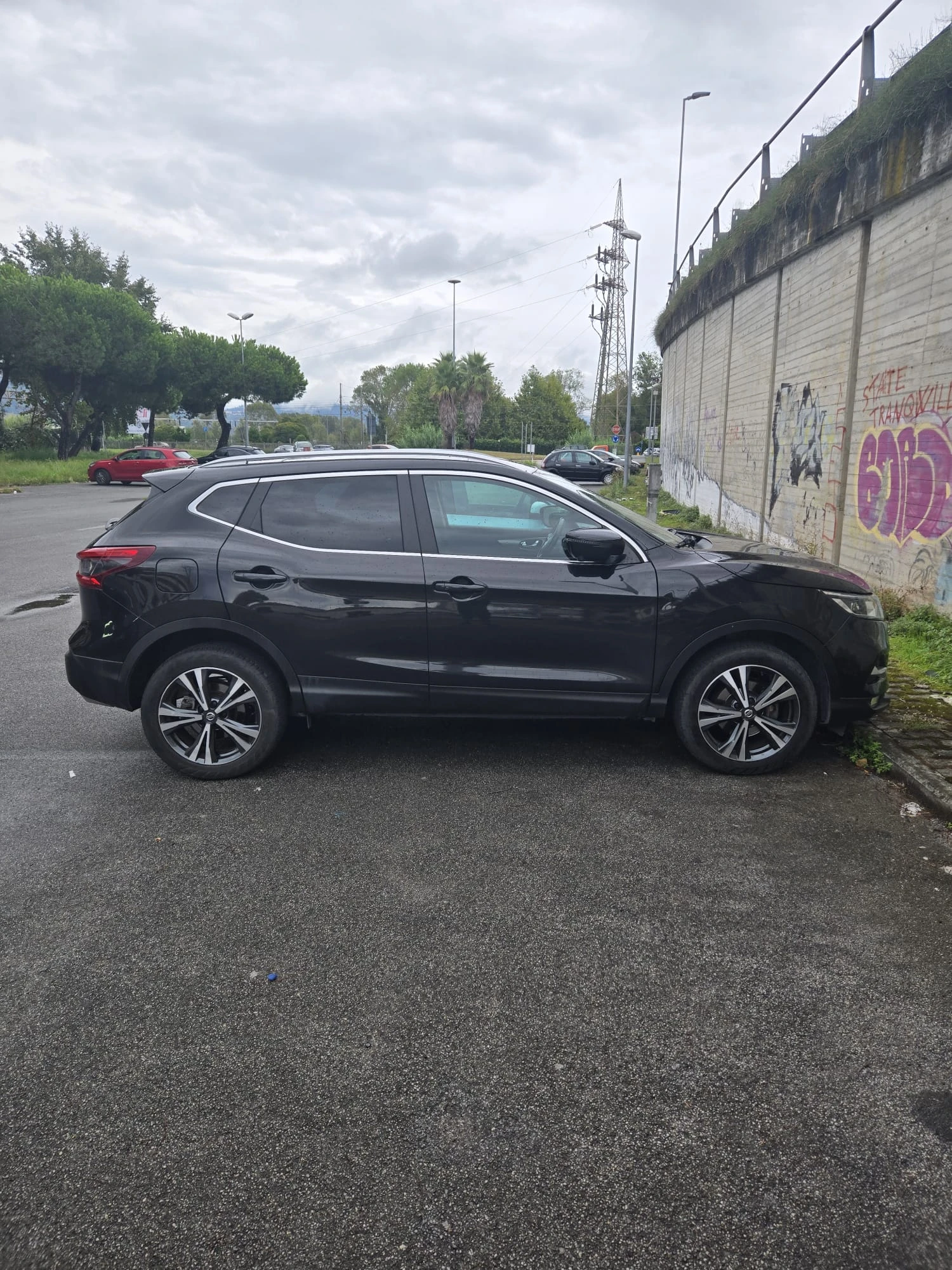 Nissan Qashqai 1.3 КАТО НОВА 66000 ХИ КИЛ - изображение 4