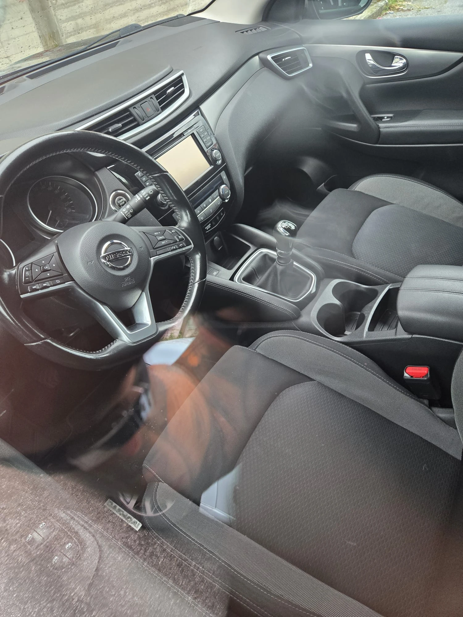 Nissan Qashqai 1.3 КАТО НОВА 66000 ХИ КИЛ - изображение 8