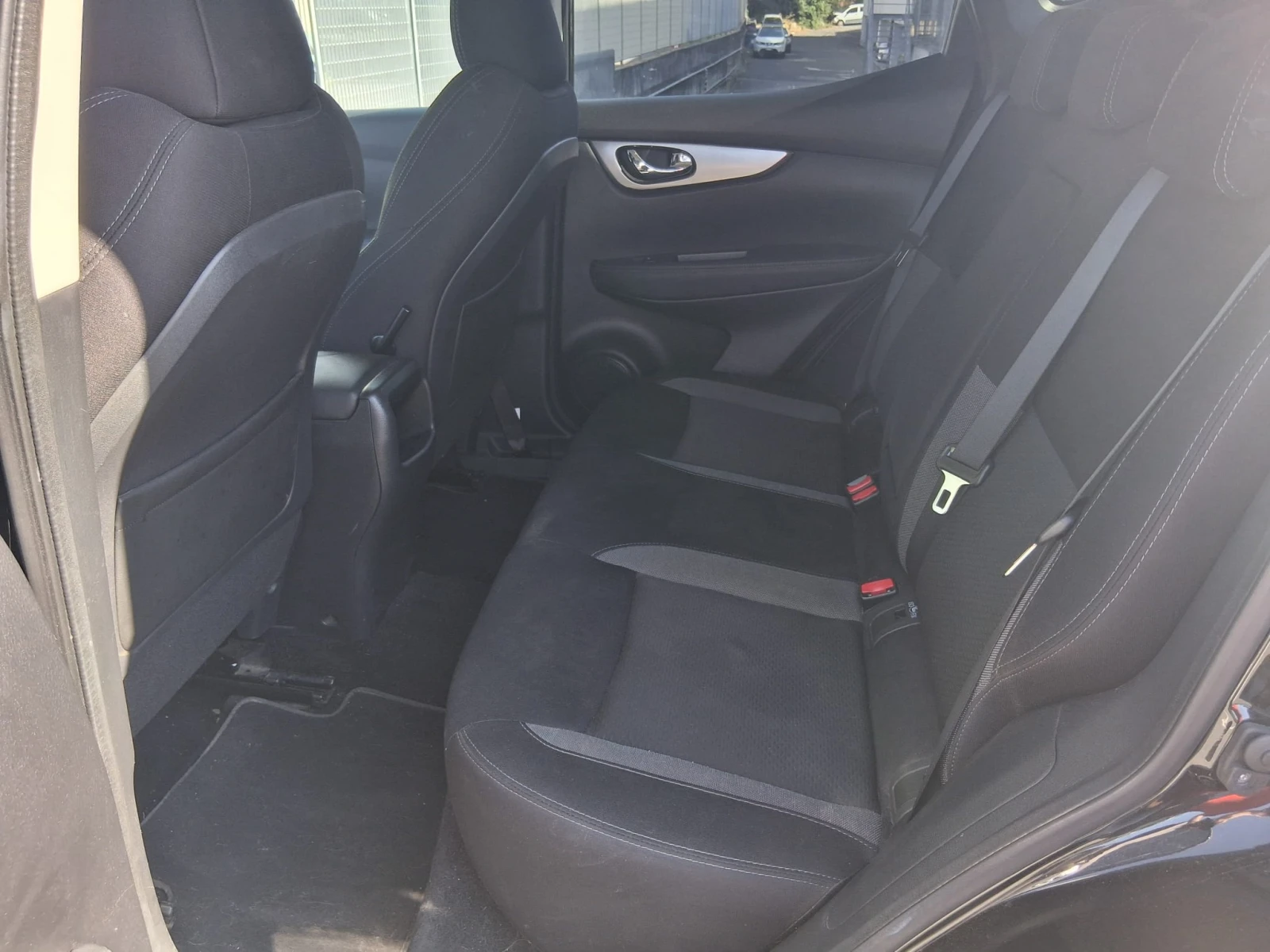 Nissan Qashqai 1.3 КАТО НОВА 66000 ХИ КИЛ - изображение 9