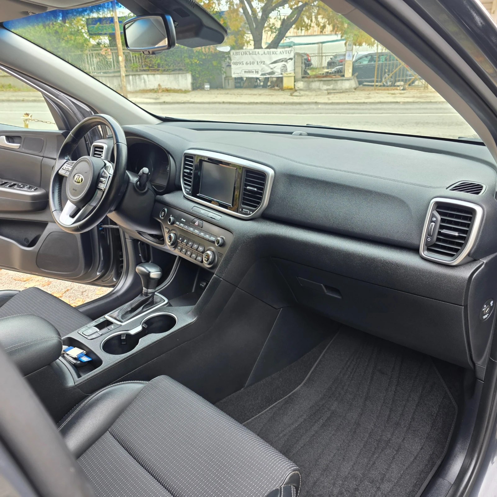 Kia Sportage 1.6CRDI FULL 4х4 - изображение 10