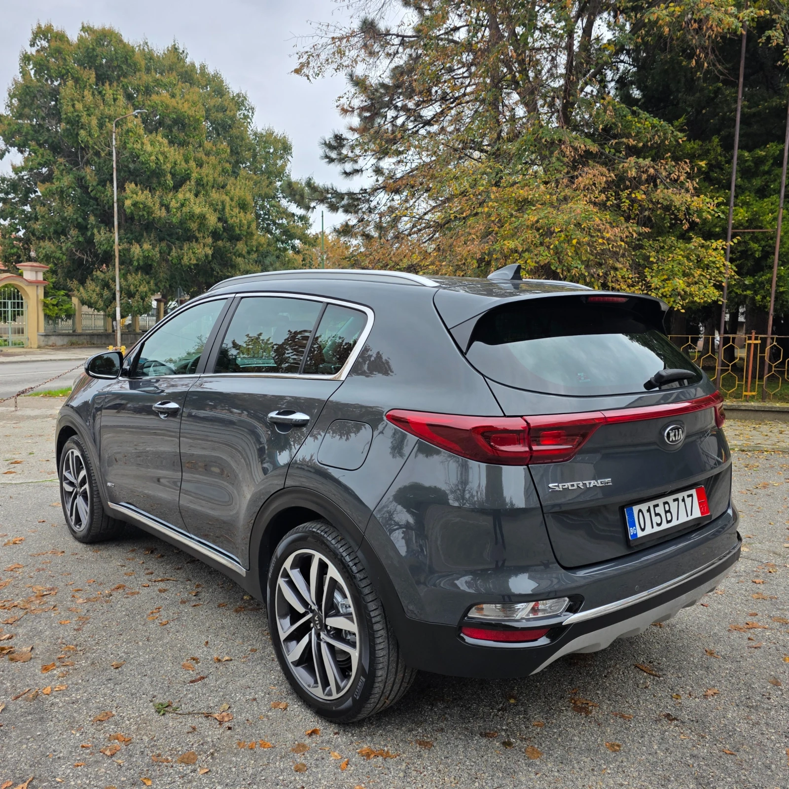 Kia Sportage 1.6CRDI FULL 4х4 | Mobile.bg — изображение 12