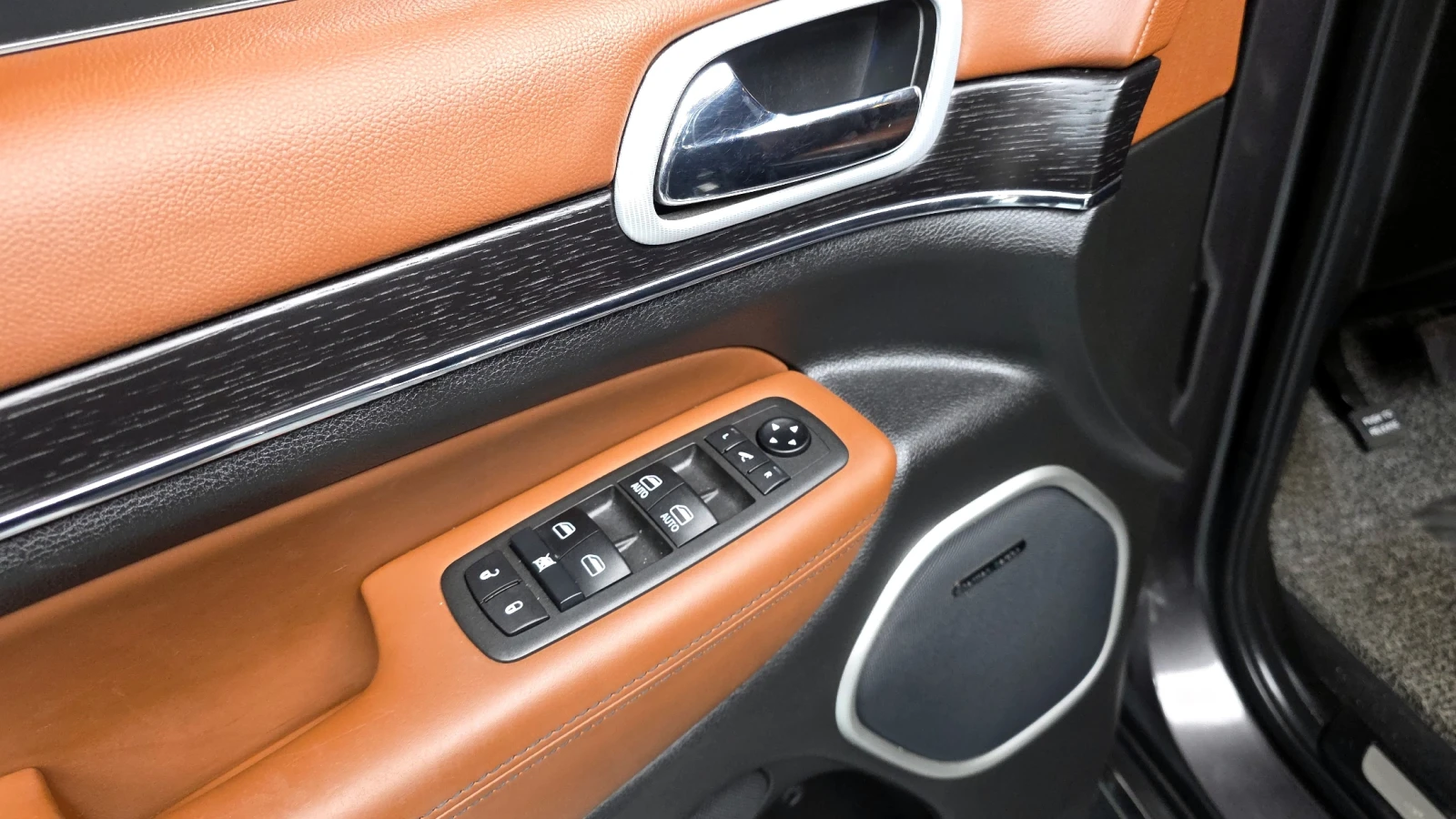 Jeep Grand cherokee 3.6 SUMMIT WK2 autogeorge.com | Mobile.bg � ����������� 16