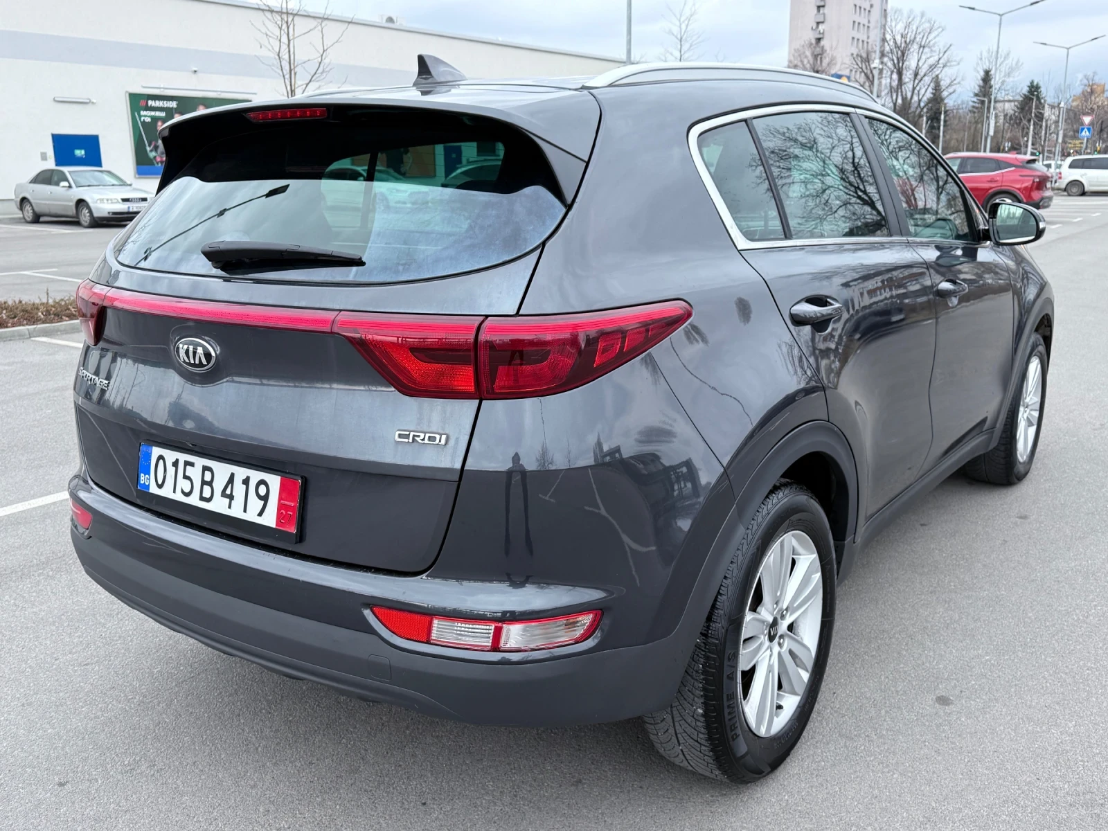 Kia Sportage * 1.7CRDI* CAMERA* NAVI* EURO6B* , снимка 4 - Автомобили и джипове - 54080605