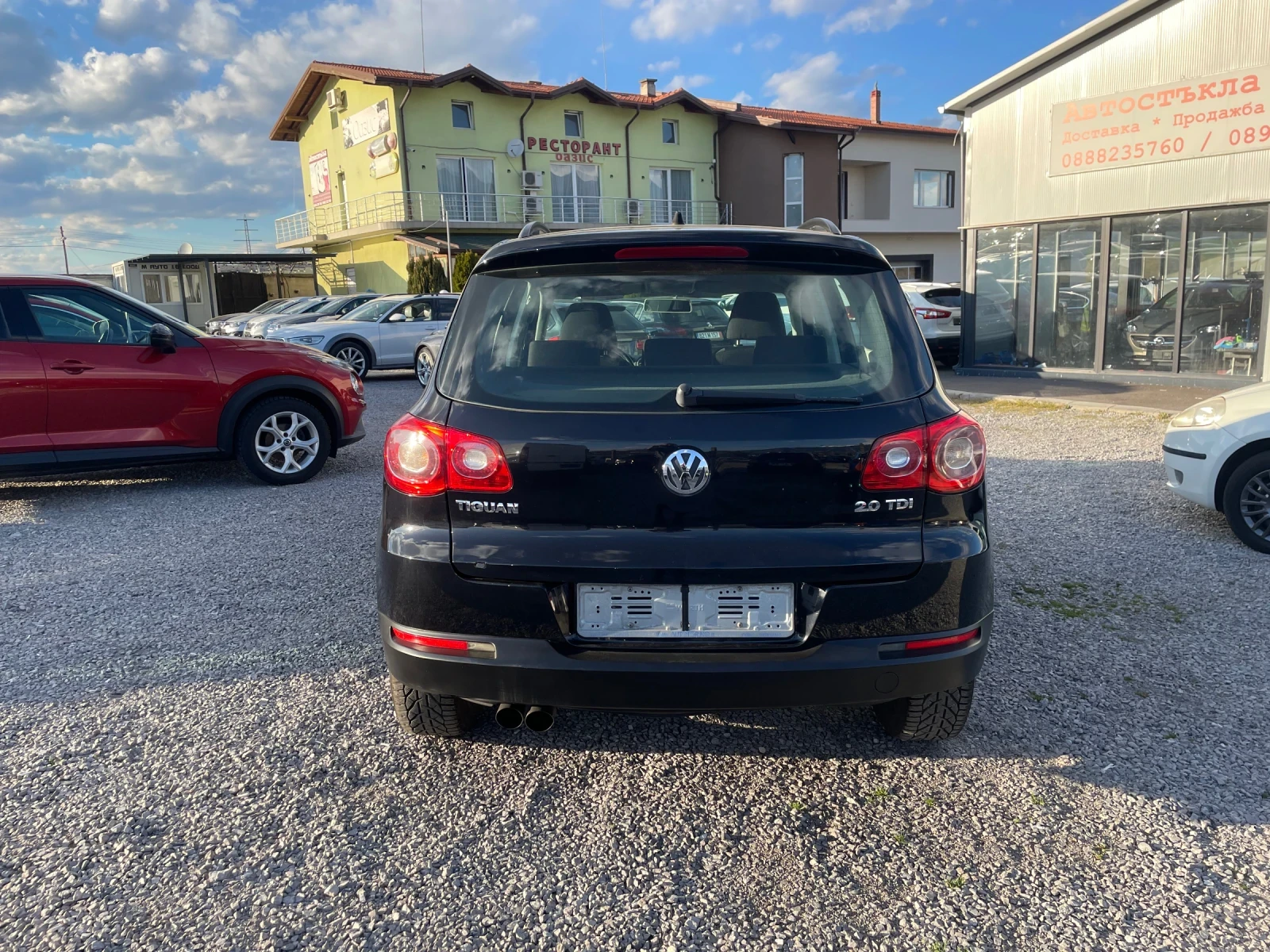 VW Tiguan 2.0 TDI4x4, снимка 6 - Автомобили и джипове - 54151360