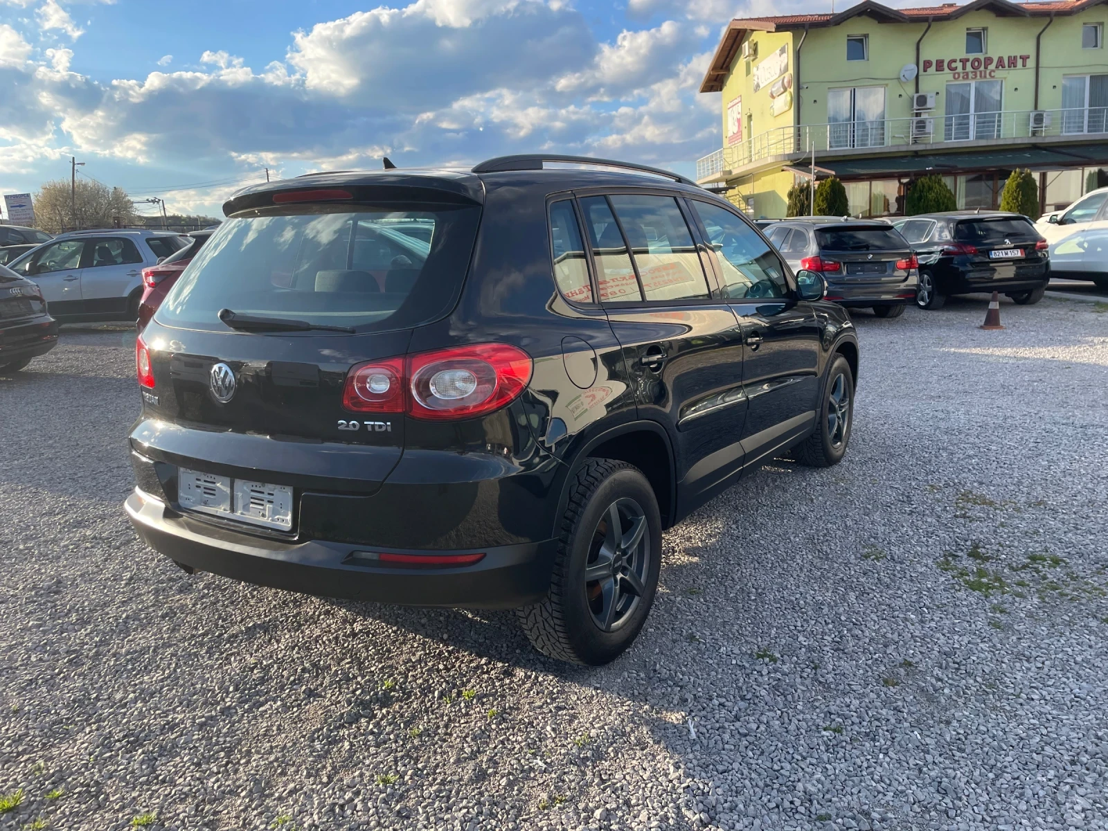 VW Tiguan 2.0 TDI4x4, снимка 5 - Автомобили и джипове - 54151360