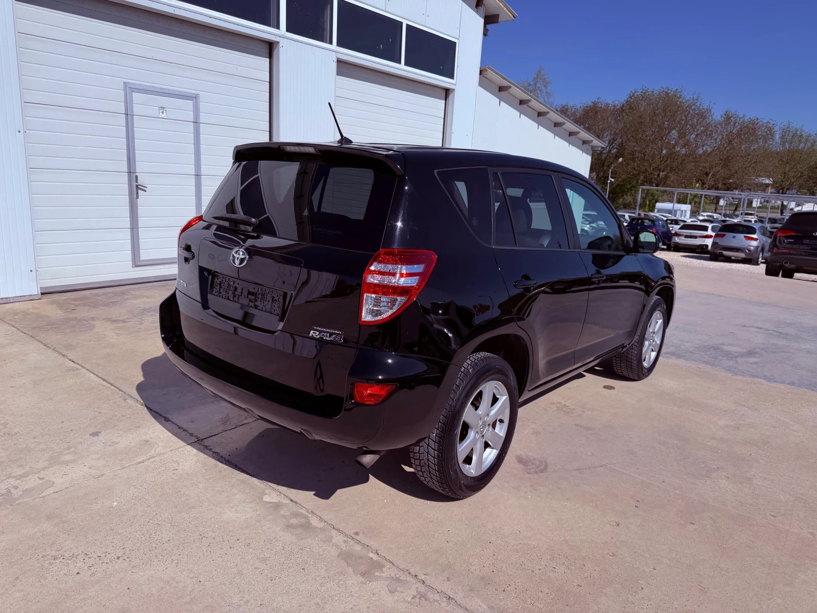 Toyota Rav4 2.2D4D 150k.c* 4x4* CROSSOVER* * , снимка 14 - Автомобили и джипове - 54309552