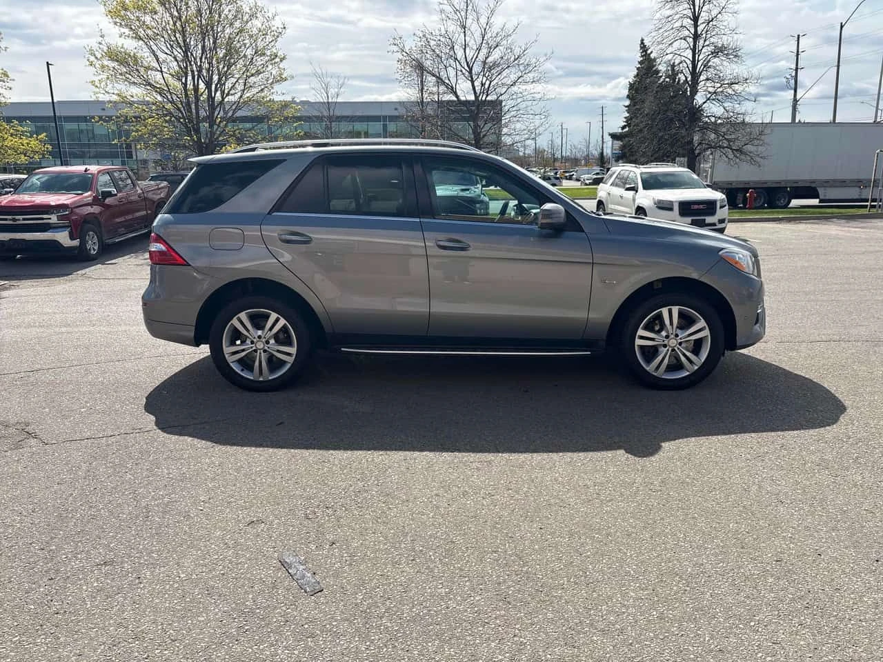 Mercedes-Benz ML 350 * BlueTEC * 2 КЛЮЧА* ПОДГРЕВ* KEYLESS* , снимка 3 - Автомобили и джипове - 54383099