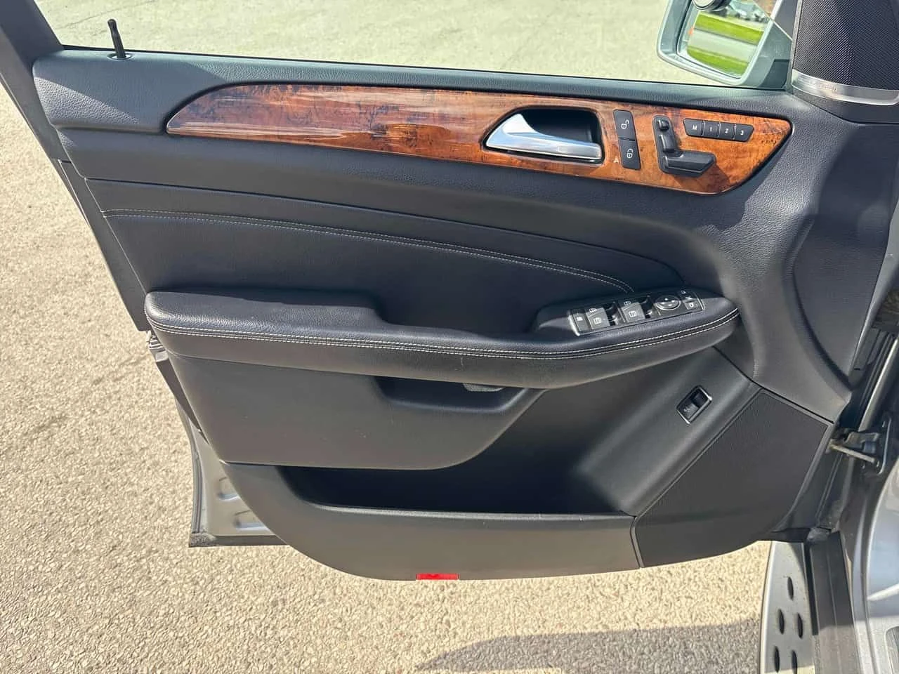 Mercedes-Benz ML 350 * BlueTEC * 2 КЛЮЧА* ПОДГРЕВ* KEYLESS* , снимка 17 - Автомобили и джипове - 54383099