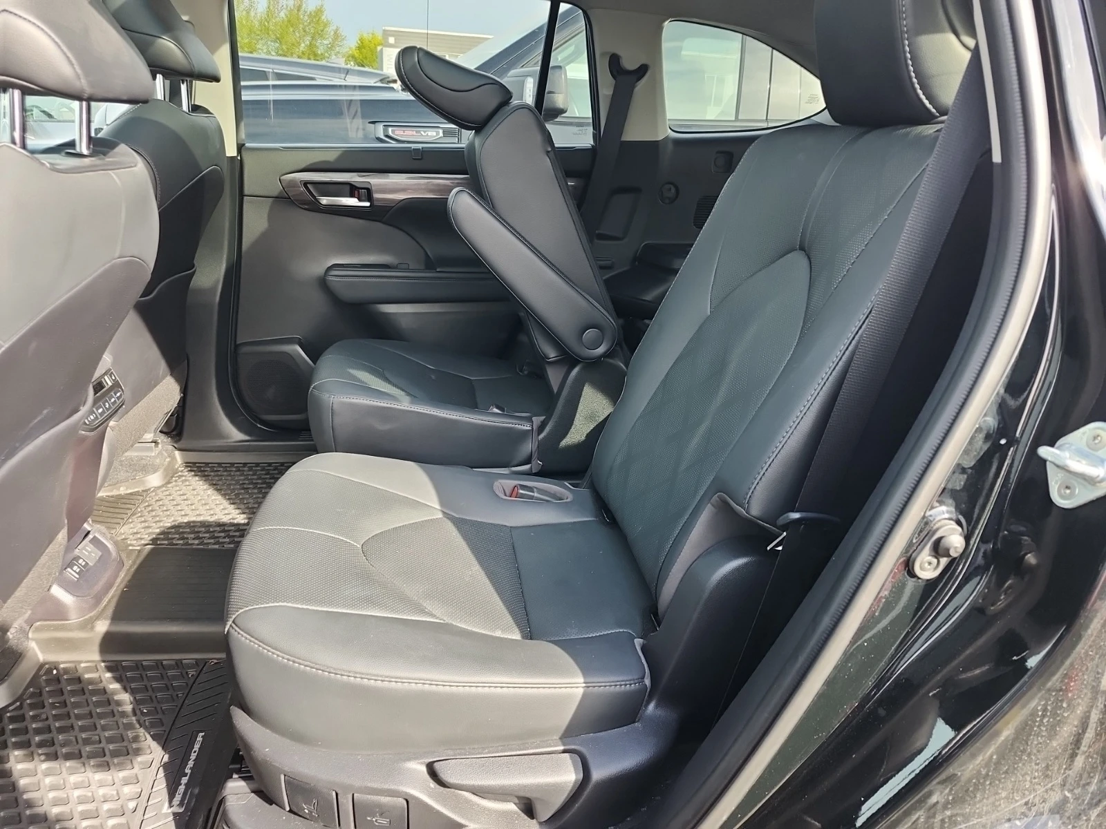 Toyota Highlander HYBRID LIMITED * * CARFAX * * АВТО КРЕДИТ * * , снимка 11 - Автомобили и джипове - 54585851