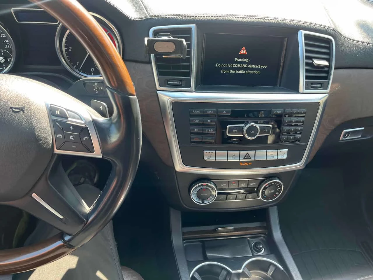 Mercedes-Benz GL * 350 BlueTEC * CARFAX * ЦЕНА ДО БГ, снимка 11 - Автомобили и джипове - 54727498
