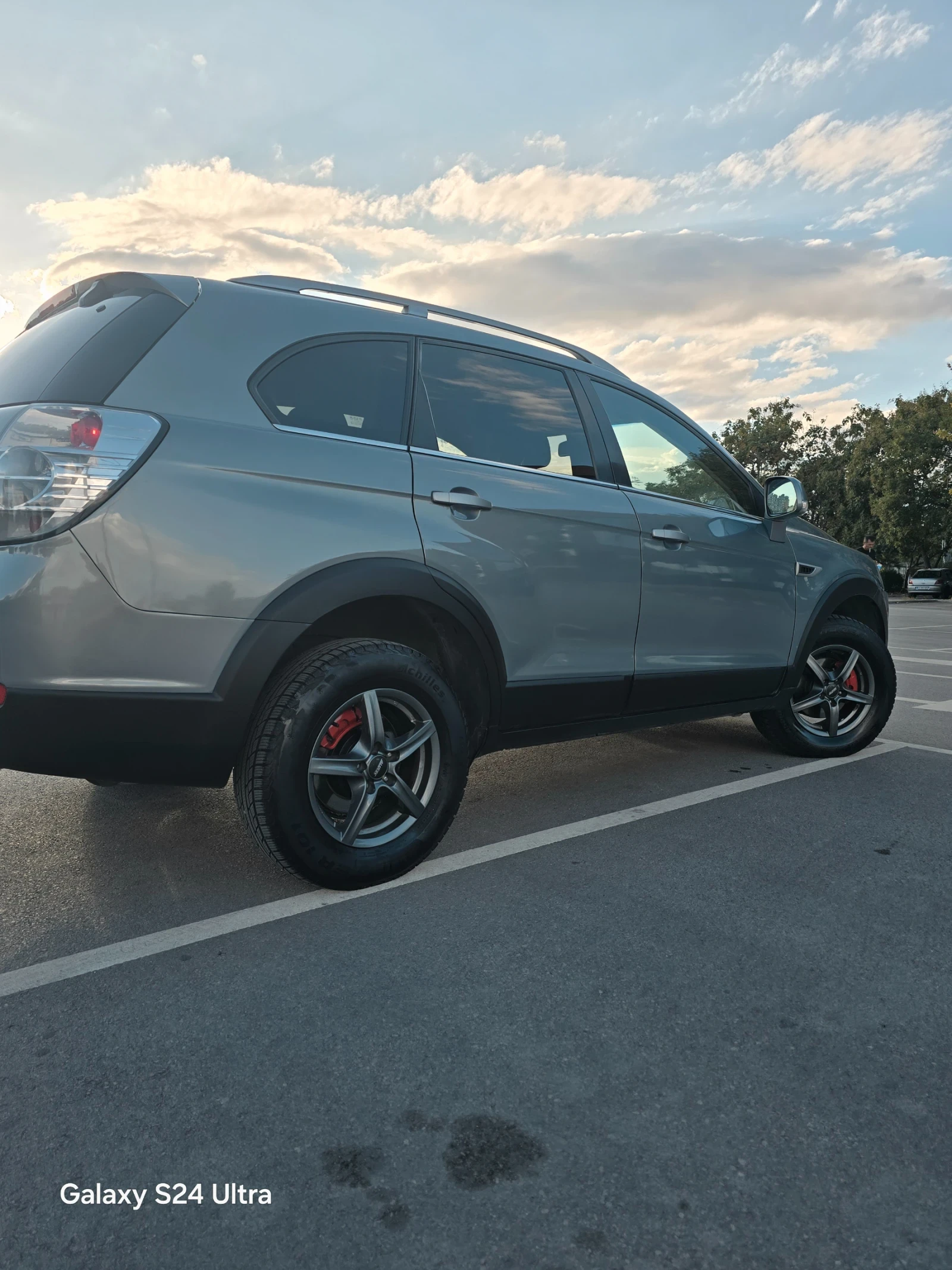 Chevrolet Captiva 2.2TD 4x4, снимка 15 - Автомобили и джипове - 54807281