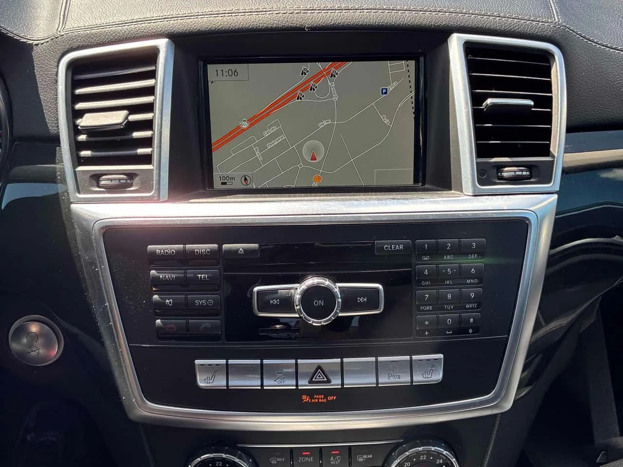Mercedes-Benz GL 350 4MATIC * ГЛАВНО ПРЕДСТАВИТЕЛСТВО НА BMW* , снимка 9 - Автомобили и джипове - 54813366
