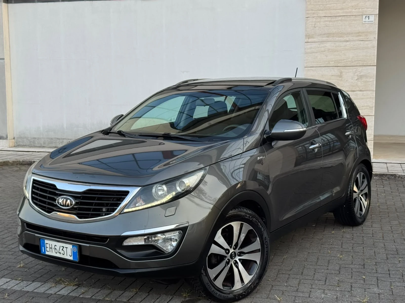 Kia Sportage 2.0d 4x4 Navi Панорама 