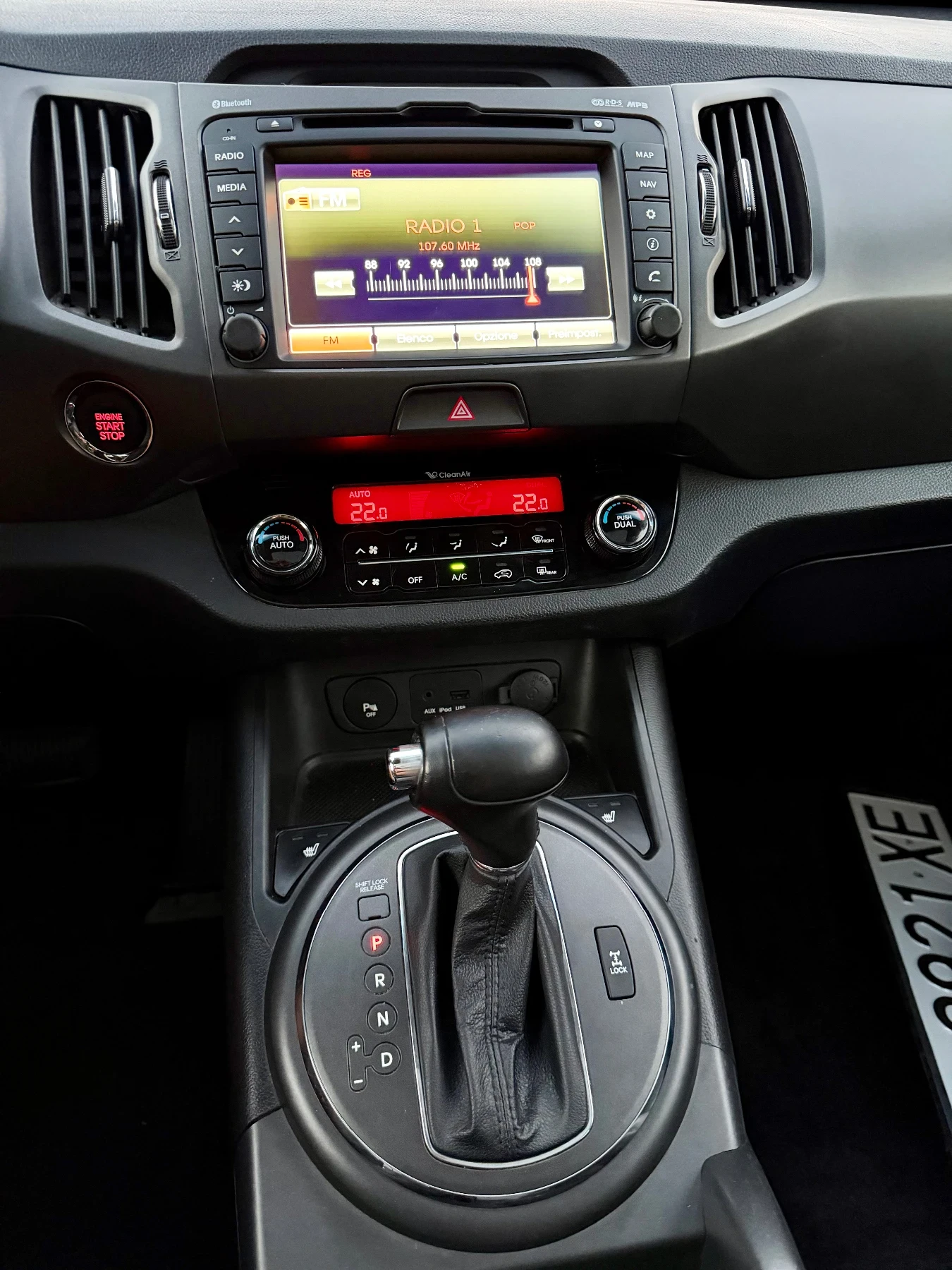 Kia Sportage 2.0d 4x4 Navi Панорама Keyless Go, снимка 11 - Автомобили и джипове - 55782830