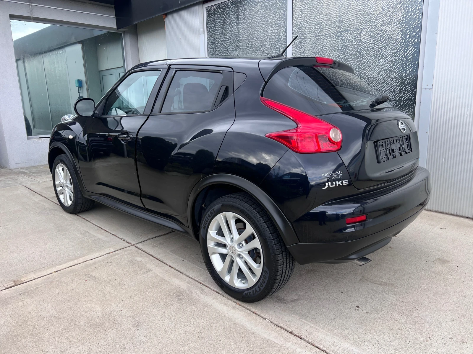 Nissan Juke 1.6 Turbo* Pure Drive* , снимка 4 - Автомобили и джипове - 56233877