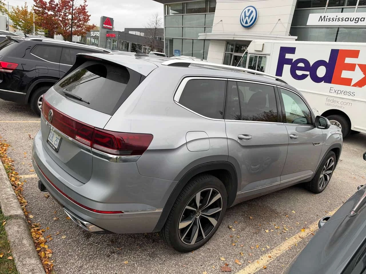 VW Atlas * Execline * CARFAX * ����� �� ����������� | Mobile.bg � ����������� 4