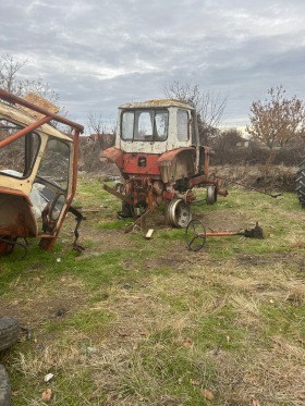 Трактор ЮМЗ и Болгар на части и цели, снимка 4 - Селскостопанска техника - 45465500