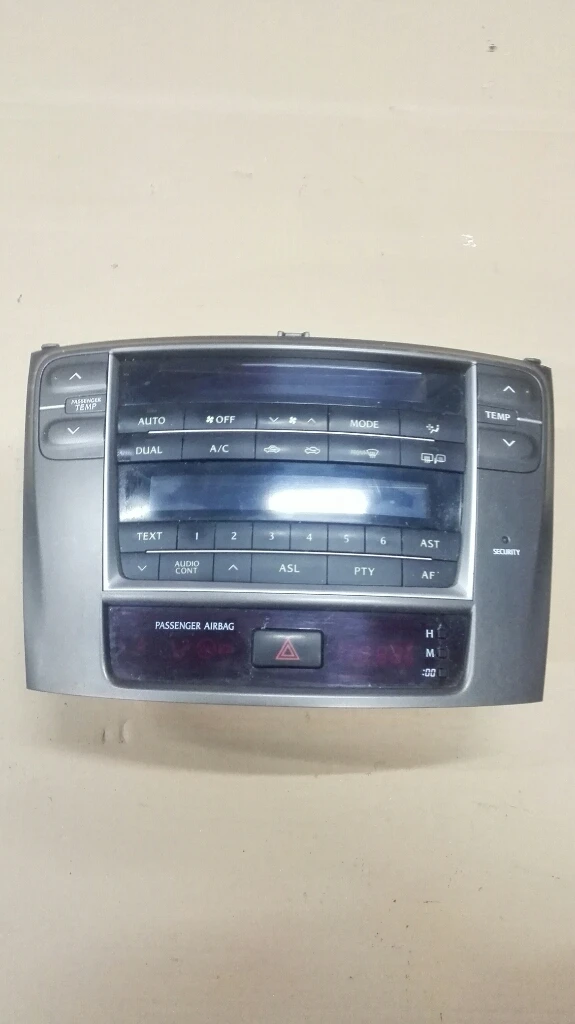 Управление климатроник (централна конзола) Лексус ИС220