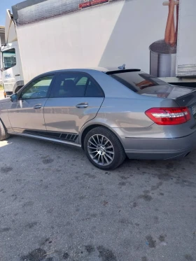     Mercedes-Benz E 250 CGI