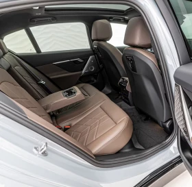 BMW 520 d* xDrive* M-Sport* Bowers* HuD - 63999 € / 125171.16 лв. - 30504382 8