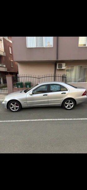 Mercedes-Benz C 220 - 2400 € / 4693.99 лв. - 84099249 2