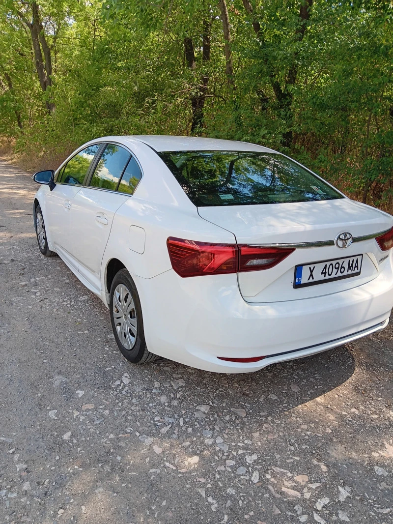 Toyota Avensis 1.6, снимка 3 - Автомобили и джипове - 47188635