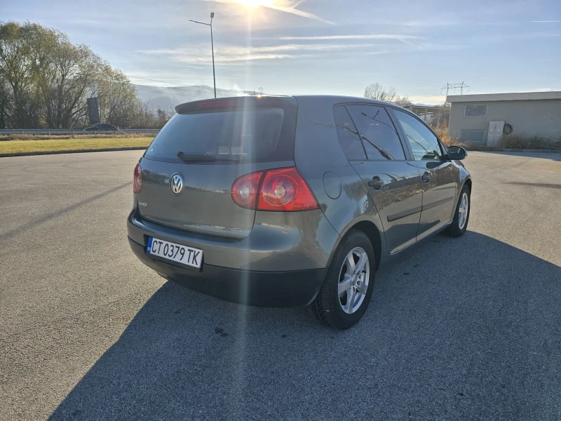 VW Golf, снимка 4 - Автомобили и джипове - 48089149