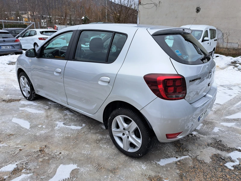 Dacia Sandero 1.5dCi* FACE* КЛИМА* EURO6, снимка 5 - Автомобили и джипове - 48680049