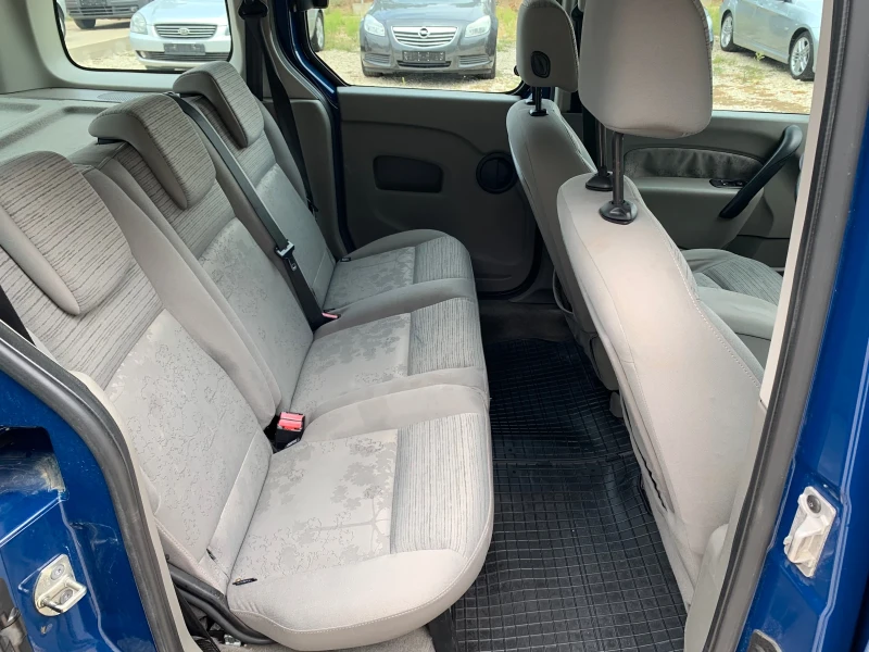 Renault Kangoo 1.5DCI, снимка 11 - Автомобили и джипове - 51813296