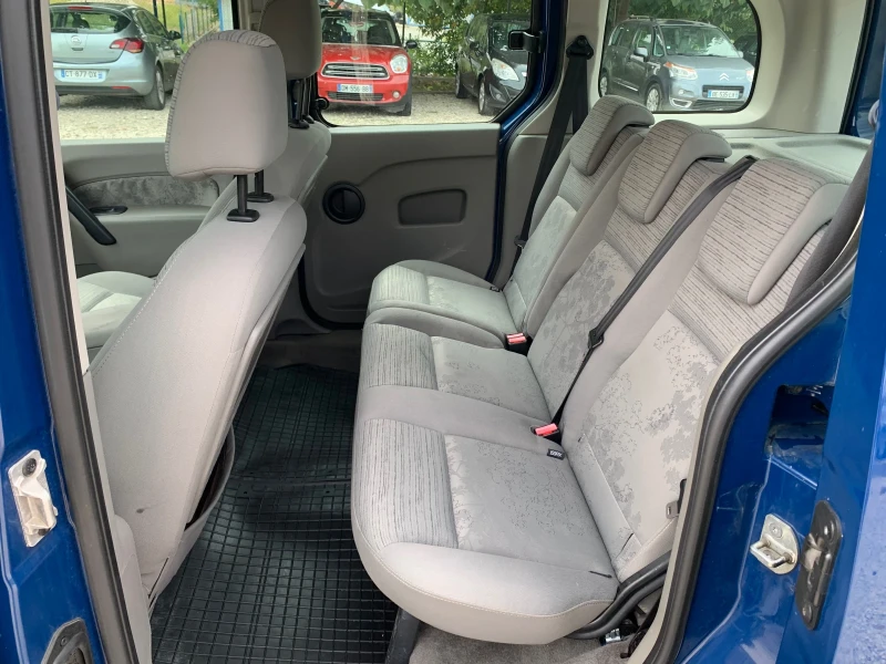 Renault Kangoo 1.5DCI, снимка 12 - Автомобили и джипове - 51813296