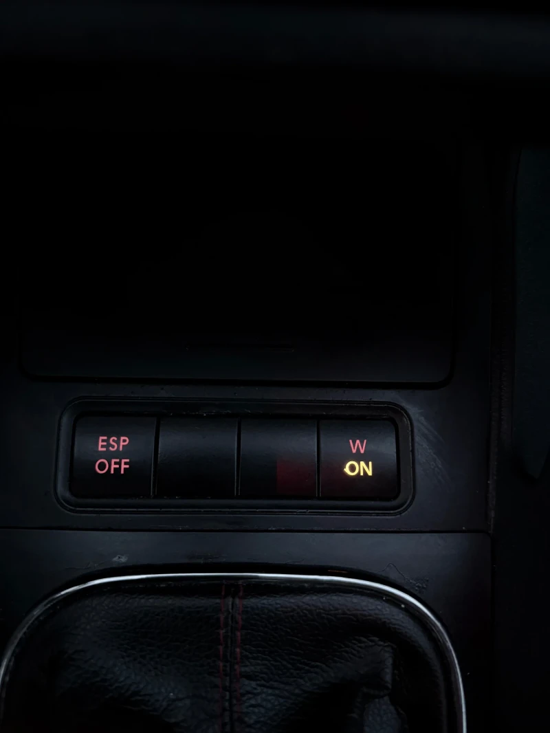 VW Golf, снимка 9 - Автомобили и джипове - 52553536