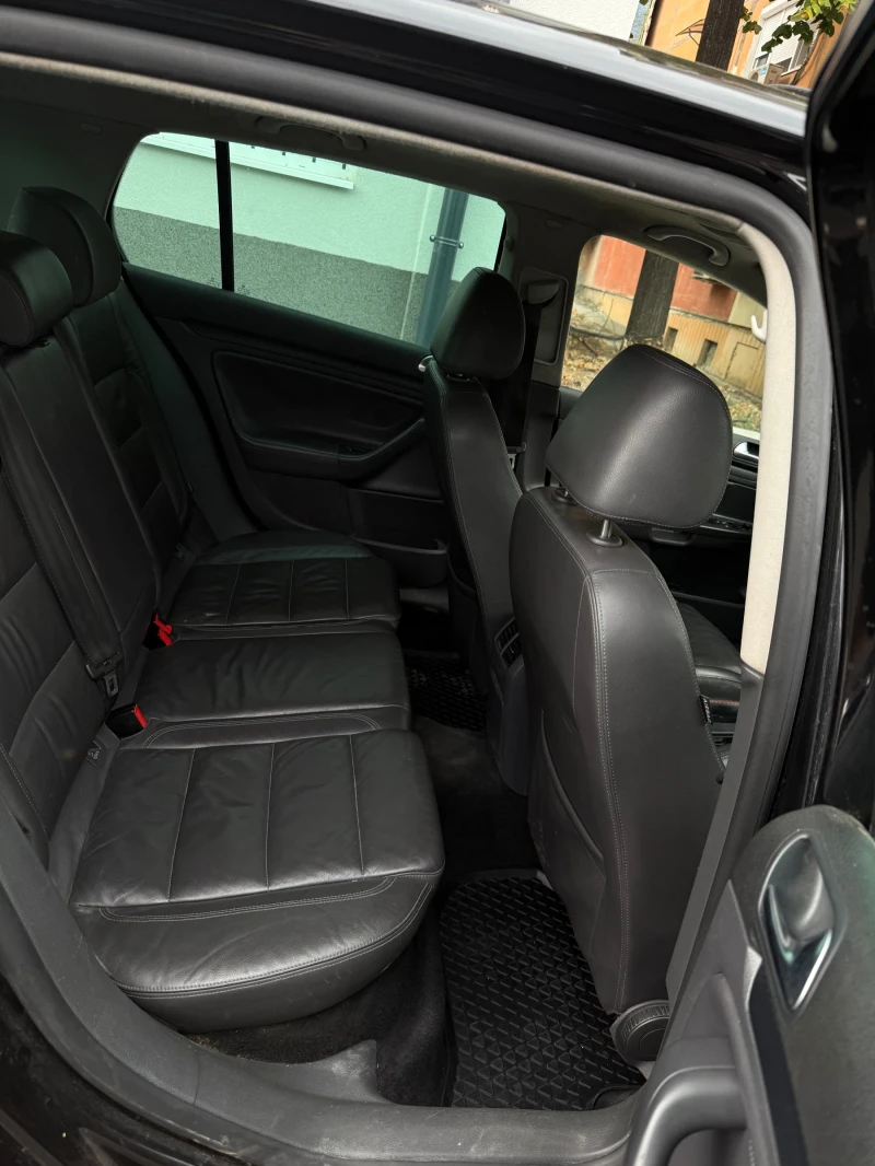 VW Golf, снимка 4 - Автомобили и джипове - 52553536