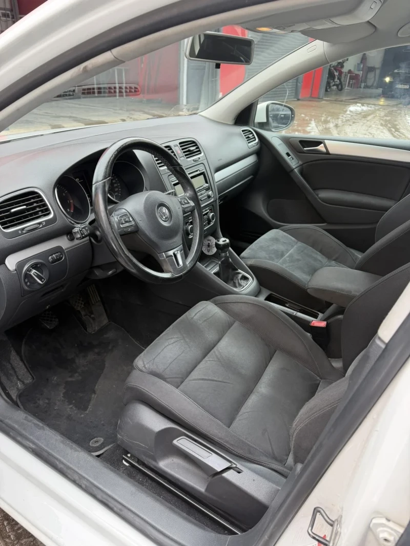 VW Golf, снимка 10 - Автомобили и джипове - 53031999