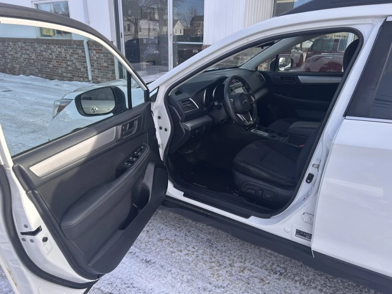 Subaru Outback AWD* Bluetooth* Подгрев* НАВИ, снимка 10 - Автомобили и джипове - 53478766