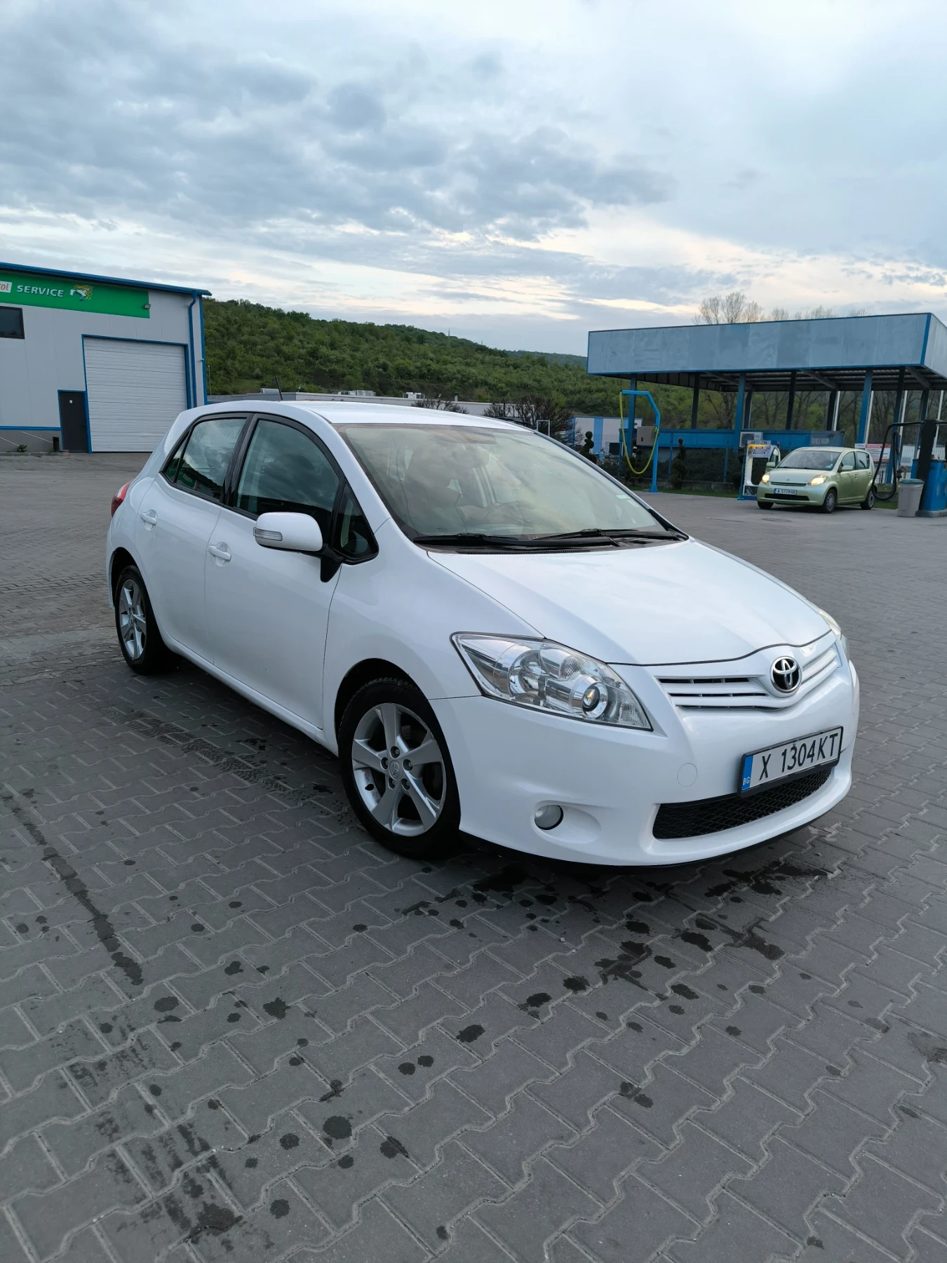 Toyota Auris, снимка 1