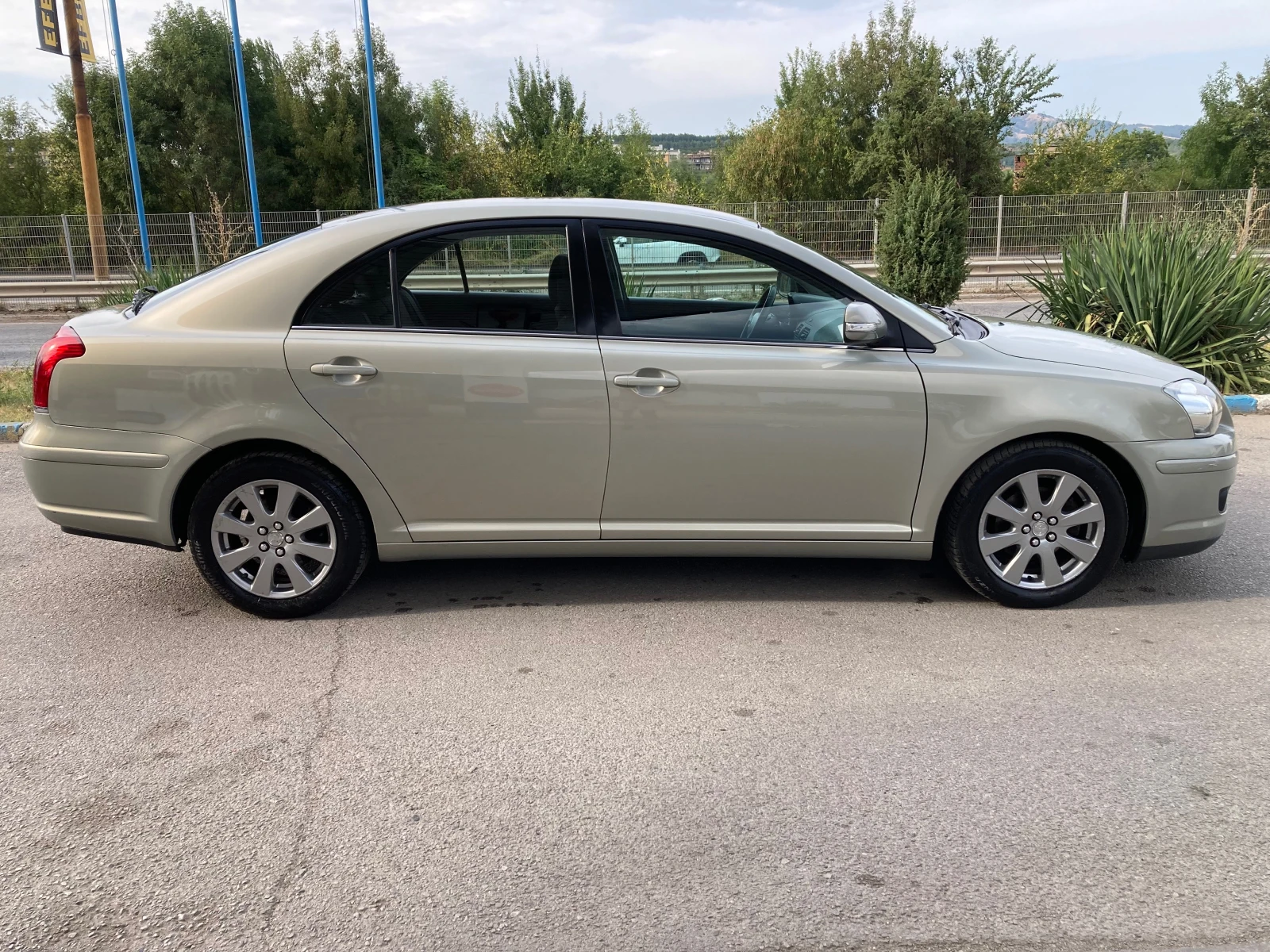 Toyota Avensis 1.8VVTI - изображение 4