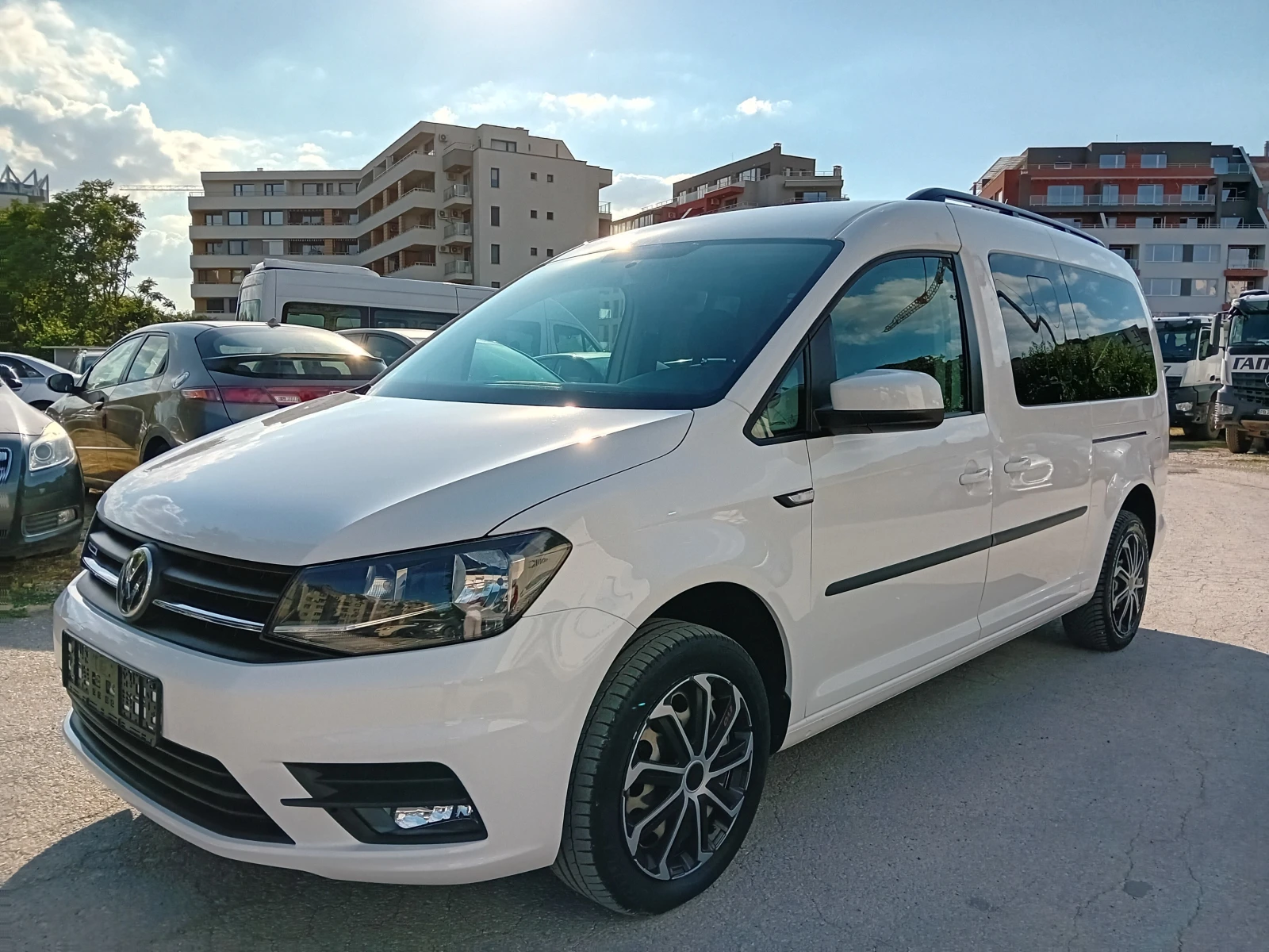 VW Caddy MAXI 7места-TGI-метан - изображение 3