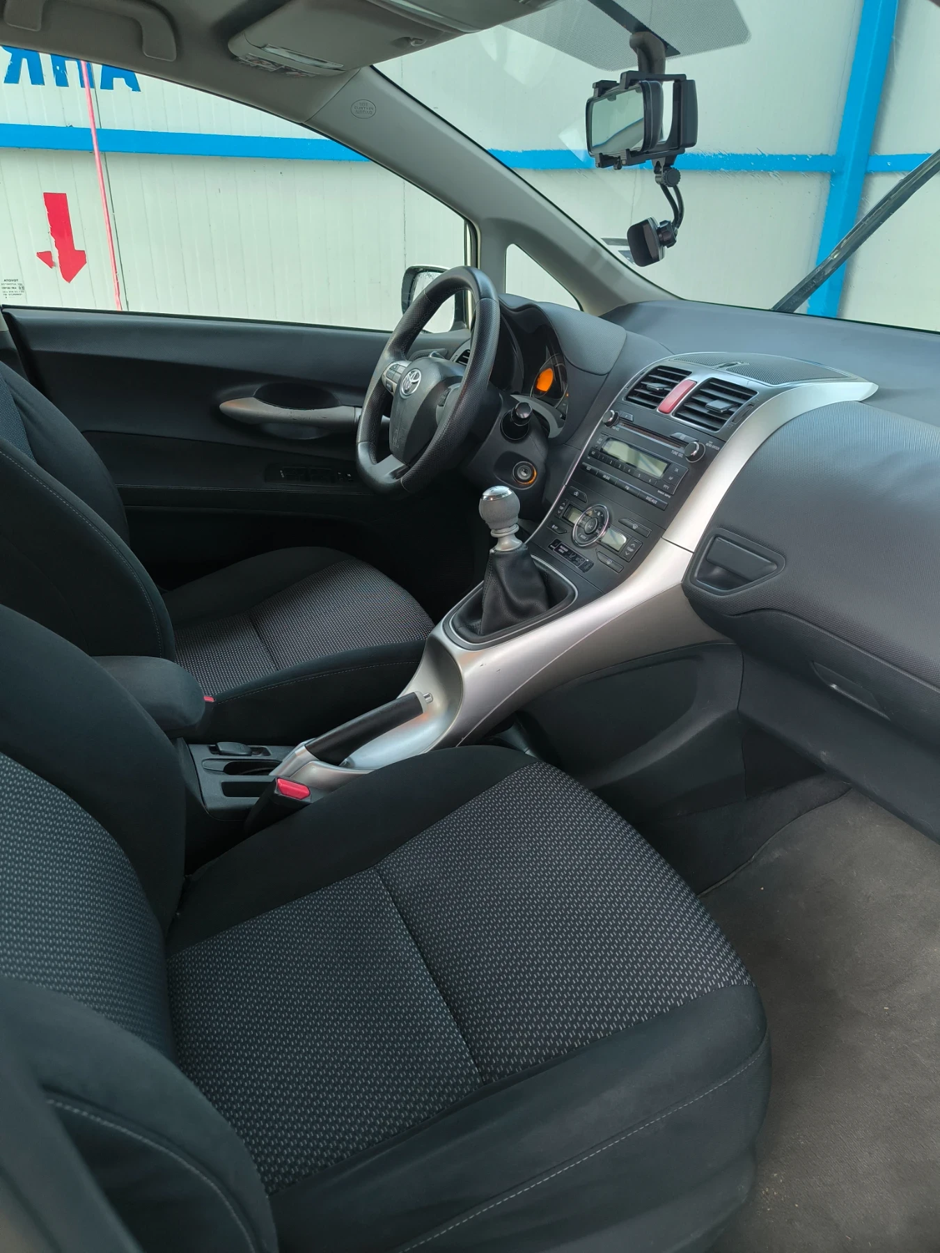 Toyota Auris  - изображение 7